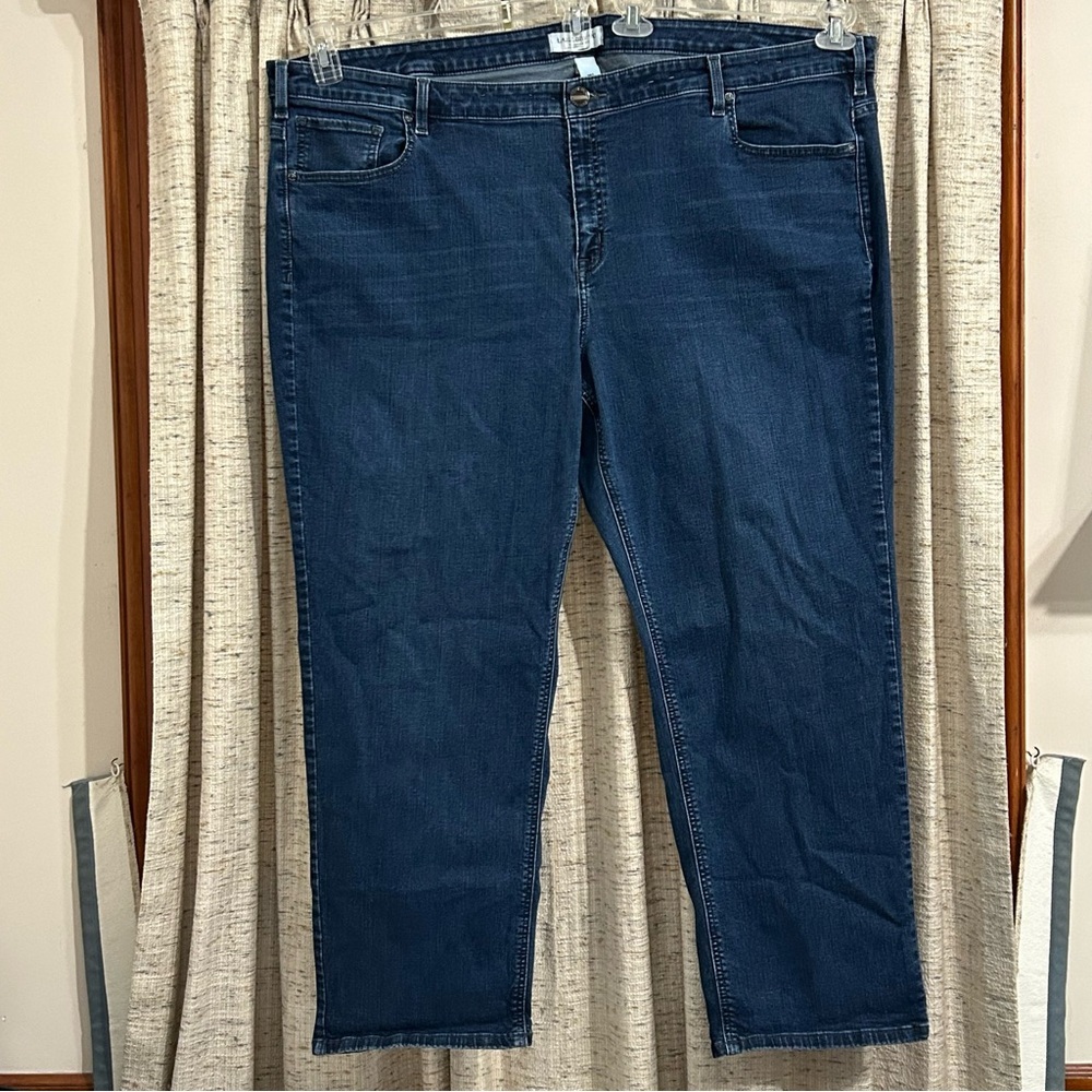 Lane Bryant Mid-Rise Super Stretch Straight Leg Jeans - 28 Short